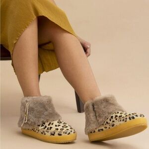 Laidback London Artisan leopard animal print fur trim calfskin booties